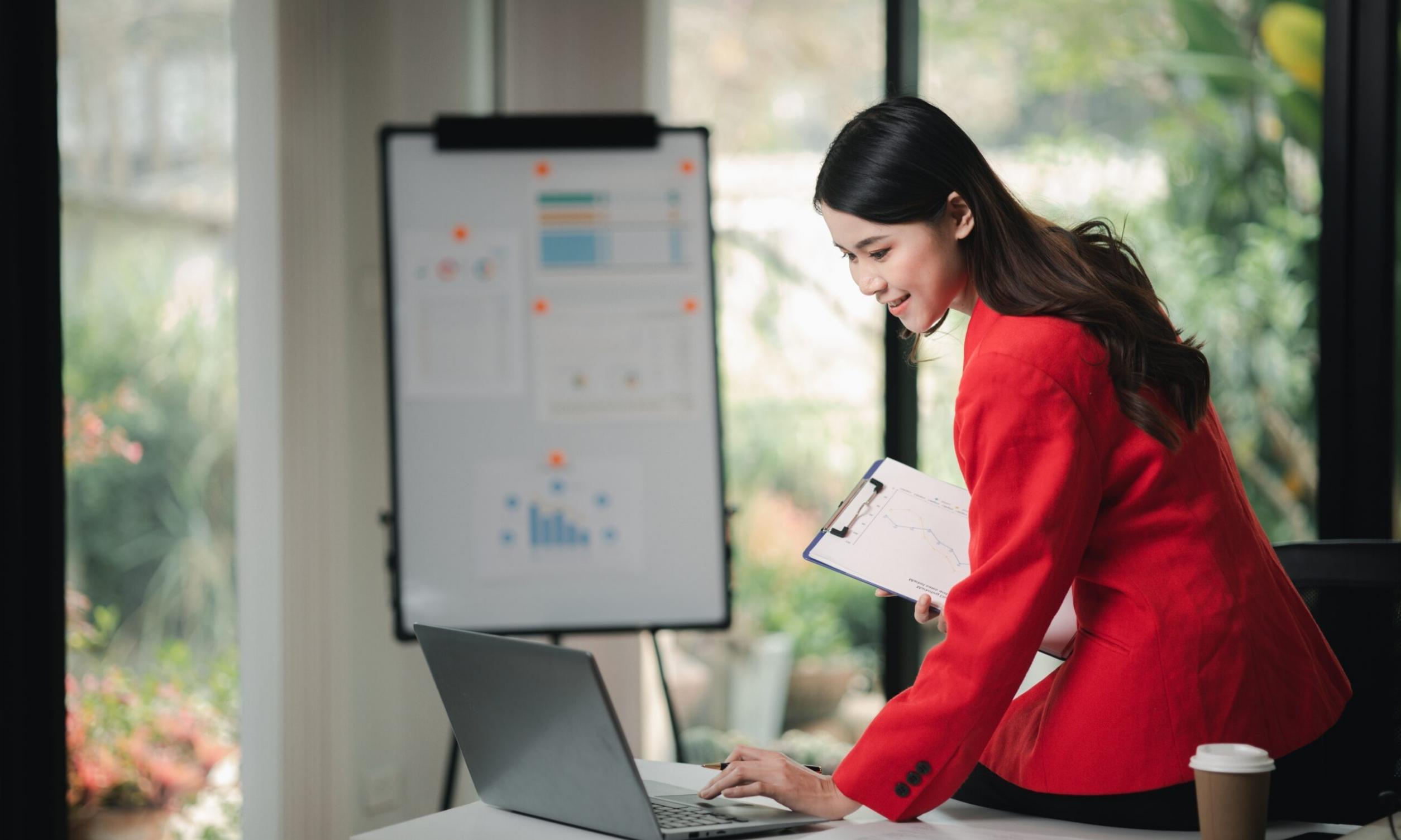 Как новички и профессионалы смотрят на управление деньгами